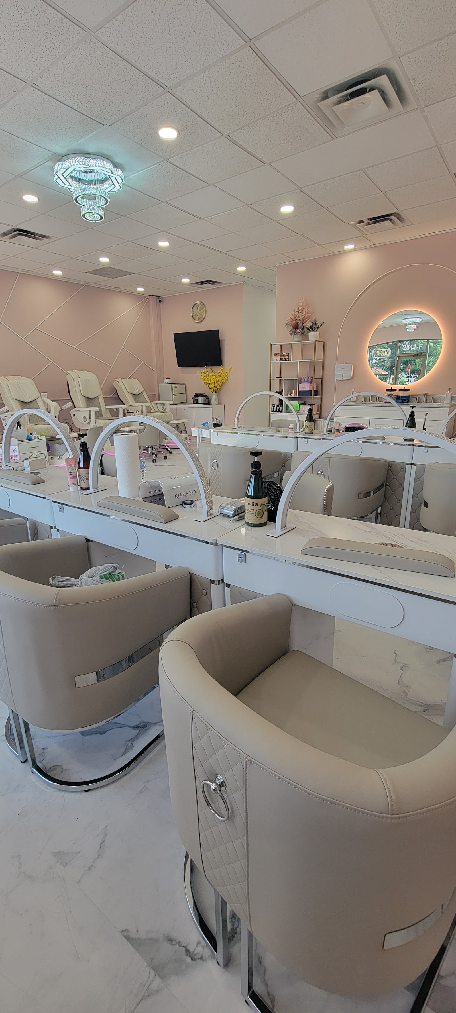 Luxury Nails & Beauty nail photo 8